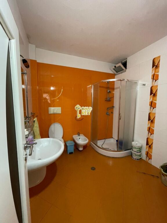 🏡 APARTMENT FOR RENT 2+1 + 2 BATHROOMS + BALCONY – Sports Palace, Durrës