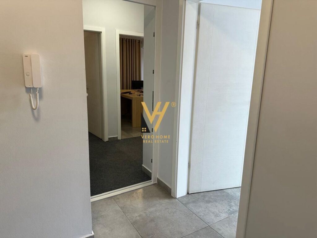 UFFICIO 130 M2 IN AFFITTO PRESSO IL COMPLESSO OLIMPIK 95.000 LEKE