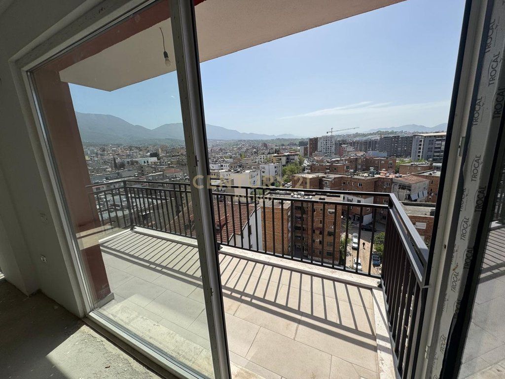 🏙️ APPARTAMENTO IN VENDITA CON VISTA FANTASTICA DI TIRANA 2+1+2 BAGNI+ 2 BALCONI NEL COMPLESSO MIRABELLA NEL QUARTIERE 'VARRI BAMI'