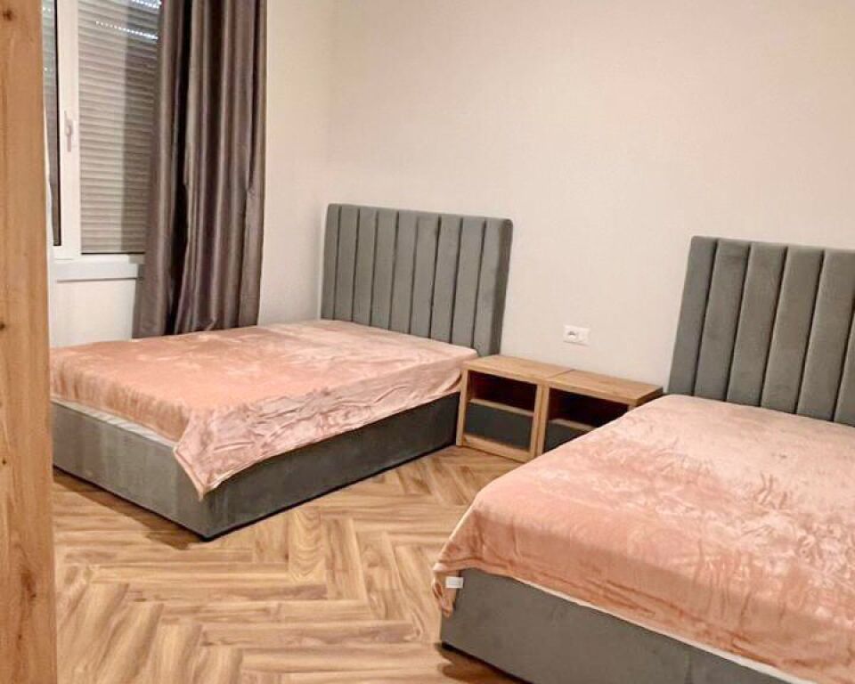 APPARTAMENTO 2+1+2 IN AFFITTO IN VIA KAVAJA VICINO ALLA CHIESA CATTOLICA *