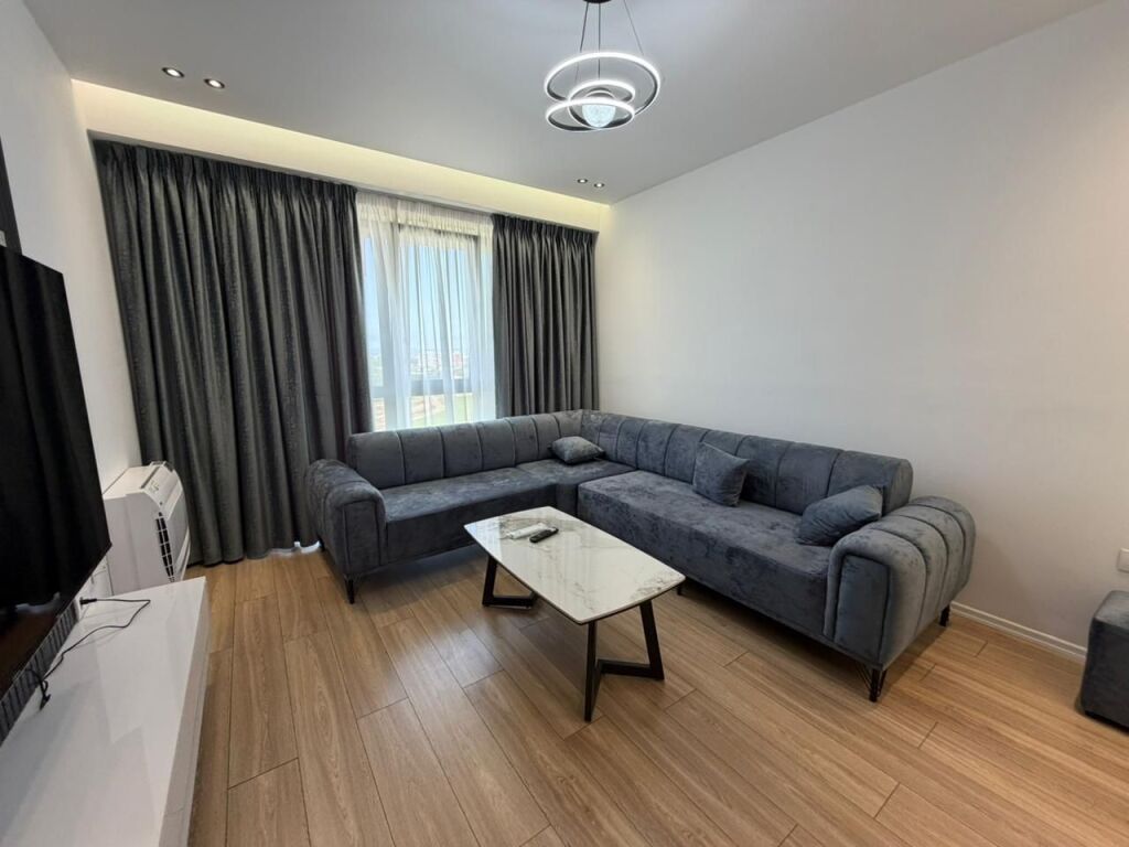🏡 Appartamento 1+1 in affitto 📍 Astir, Complesso Urban Gate 💰 Prezzo: 50000 leke