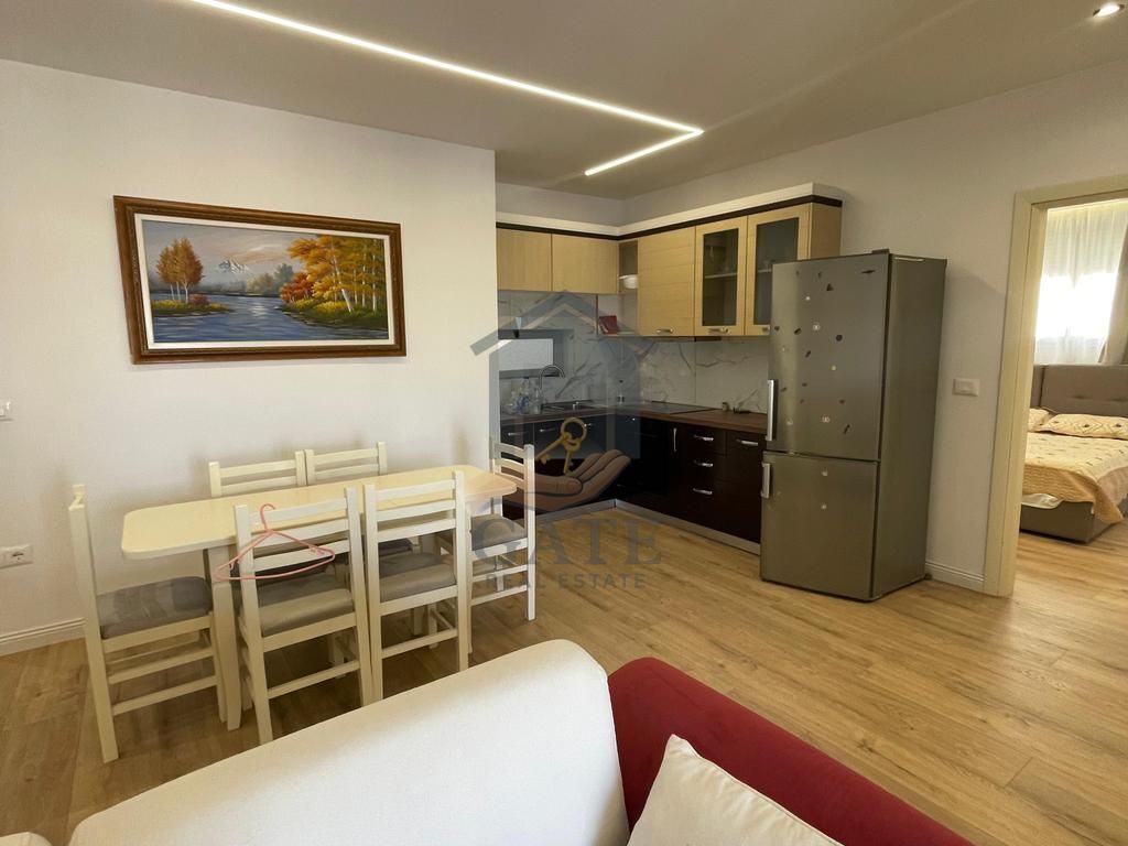 Affittasi appartamento 2+1 con due balconi e due bagni nella zona di Ish URT
