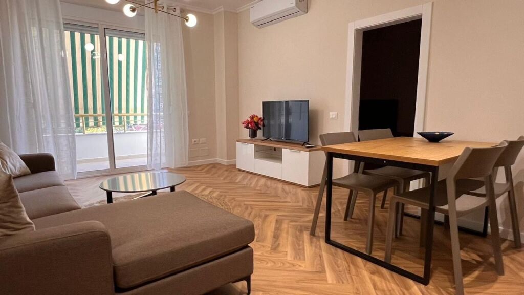 Apartament 2+1+2 me qera
