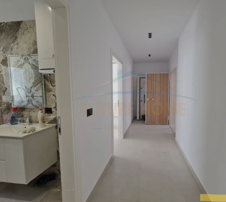 For sale, 2+1 Apartment, Fresku, Tirana.