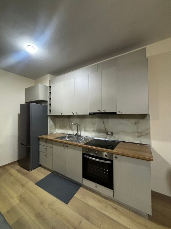 CASA IN AFFITTO – VIA KAVAJËS (DI FRONTE A DELIJORGJI)