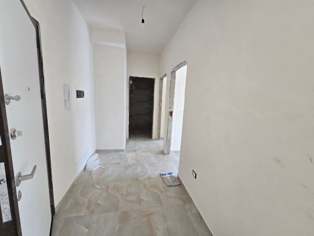 Apartment 2+1 for Sale near Fusha in Ali Dem