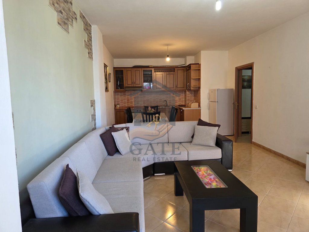 Affittasi, Appartamento 2+1, UKD, Durazzo