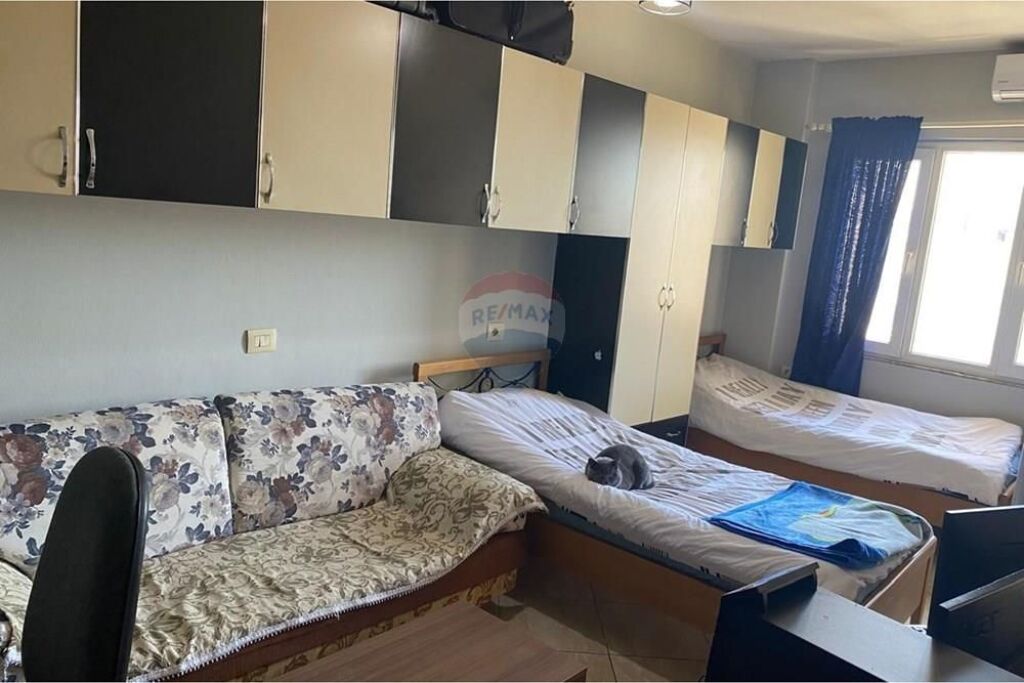 Apartment for sale next to Freskun Restaurant