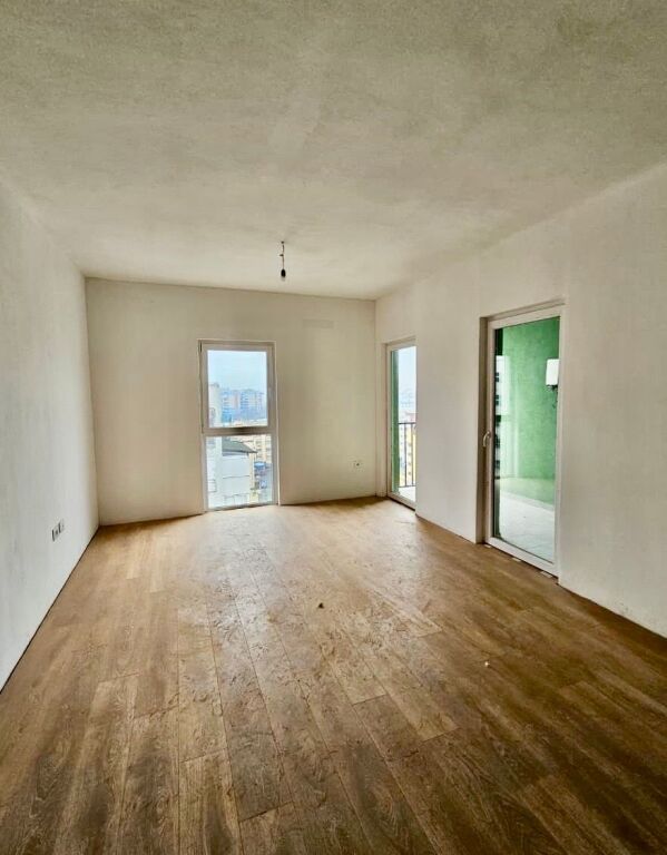 In vendita 2+1+2 a Tirana Entry 2 , 125000€
