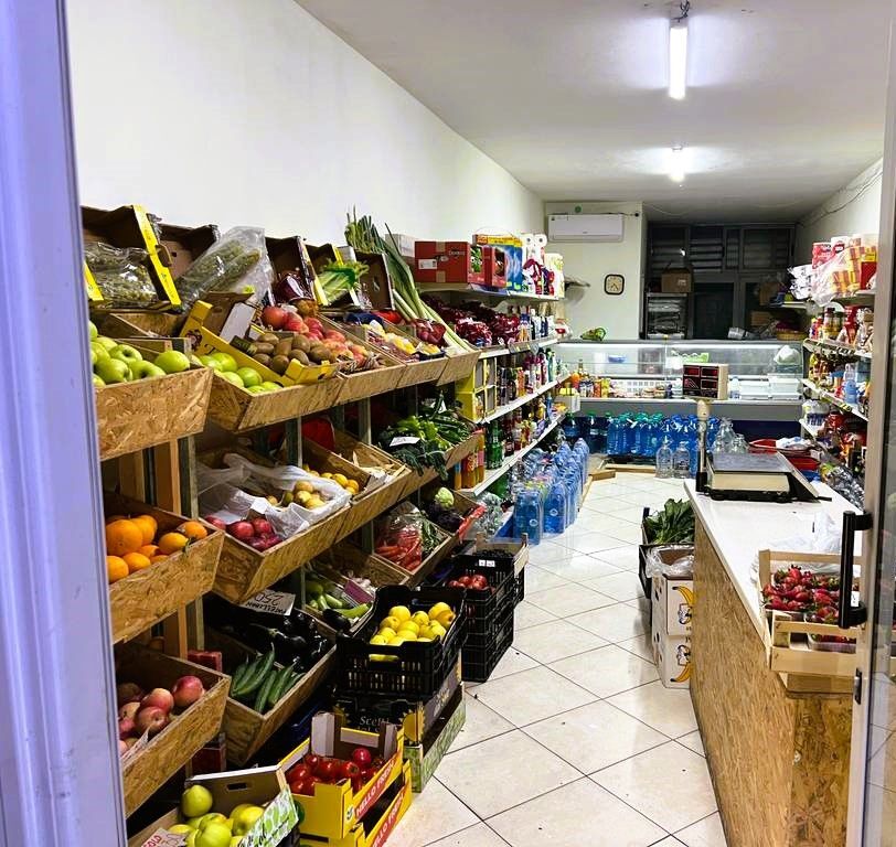 Locale commerciale in vendita presso il Comune di Parigi