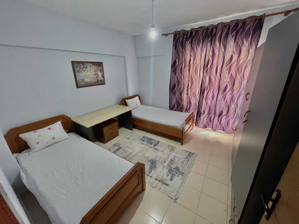 House for rent (Paris Commune opposite Kika 2)