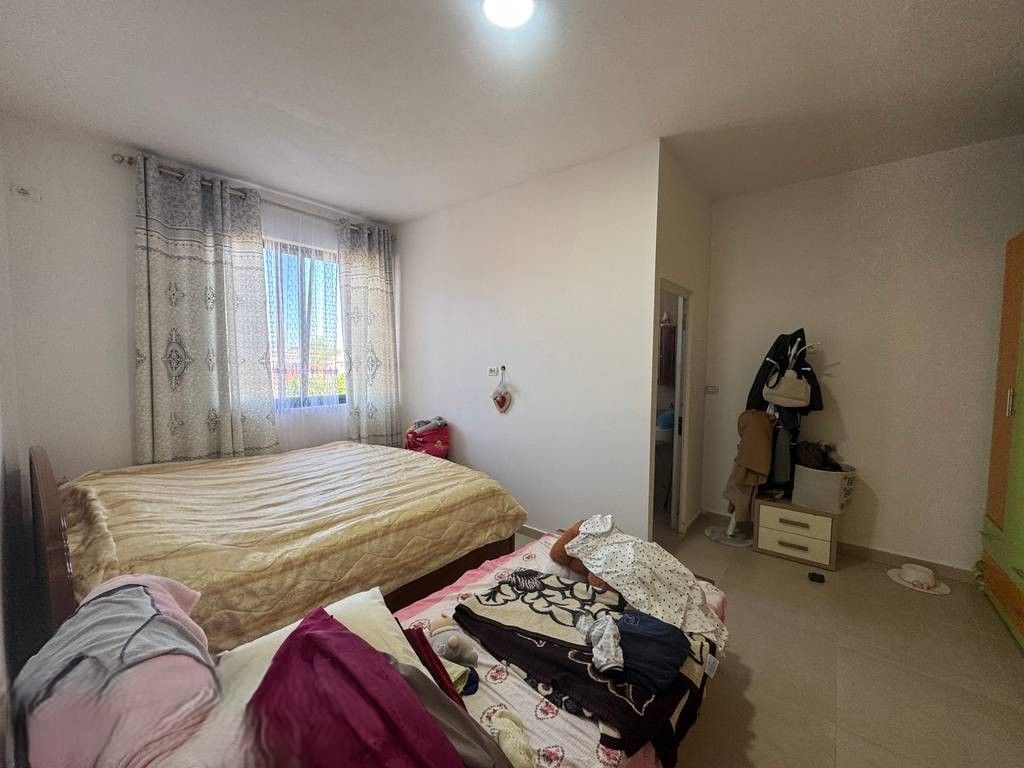 AFFITTO APPARTAMENTO 1+1 AL 1° PIANO DI UNA VILLA SU 3 PIANI VICINO ALLE VILLE TEDESCHE! 400 € /Mese