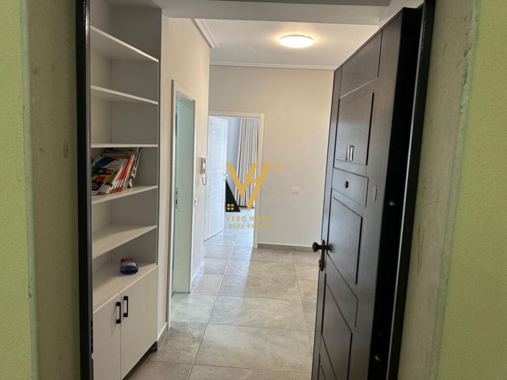 UFFICIO 130 M2 IN AFFITTO PRESSO IL COMPLESSO OLIMPIK 95.000 LEKE