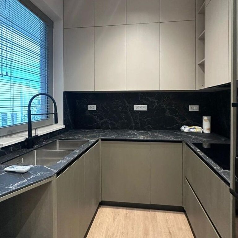 🏛️✨ Villa di Lusso in Affitto – Residenza “Green Valley”, Lago Asciutto ✨🏛️