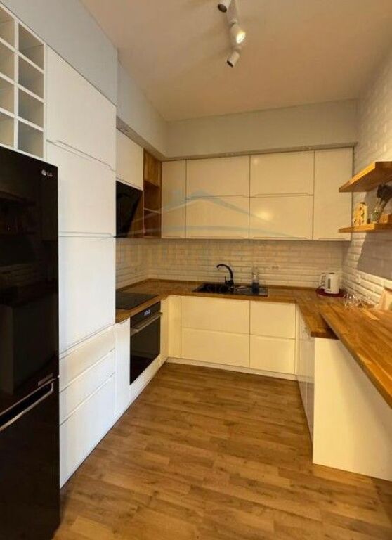 Qera, Apartament 2+1+ Post Parkimi , Kompleksi Mangalem, Ali Demi