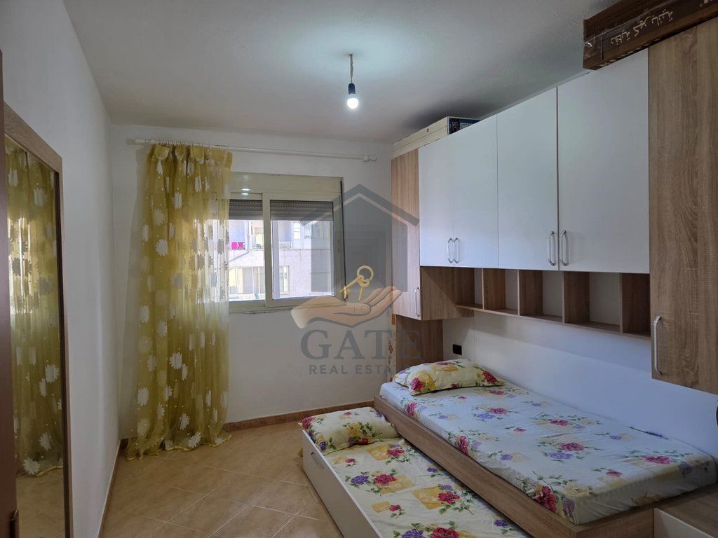 Affittasi, Appartamento 2+1, UKD, Durazzo