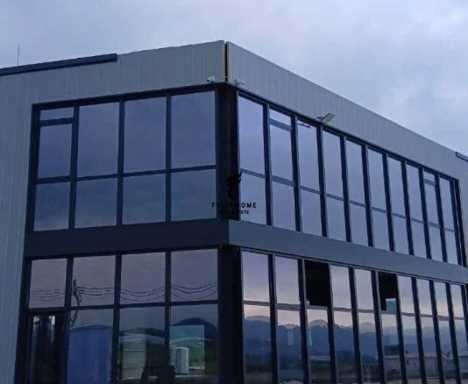 MAGAZZINO IN AFFITTO 1300 M2 VAQARR 420.000 LEKE FH-69648