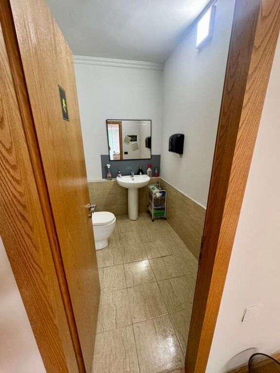 📣 FOR RENT Office Space 📍 Paris Municipality 🛣️ "Tish Daija" Street ✨