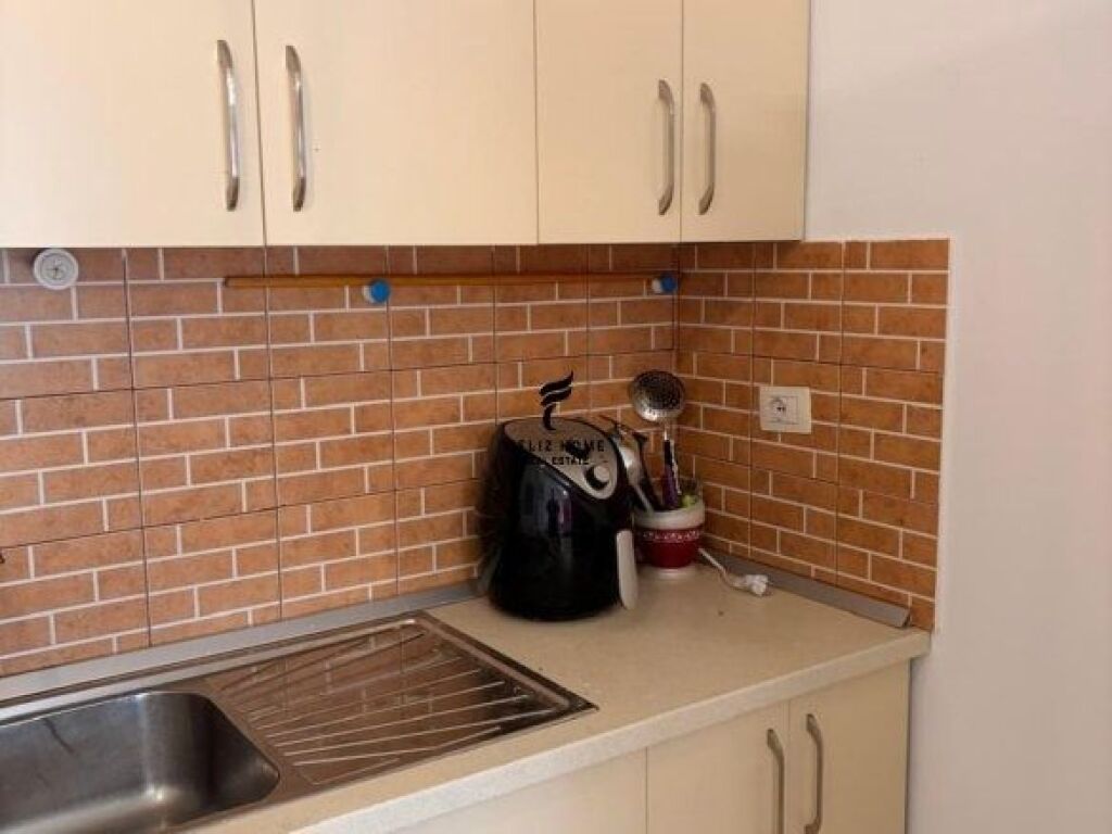 SHITET APARTAMENT 2+1 YZBERISHT 16.000.000 LEKE FH-69797
