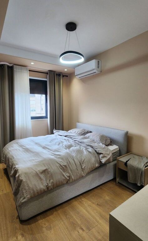 🏡 Shitet Apartament 2+1+2 – Rruga e Durrësit