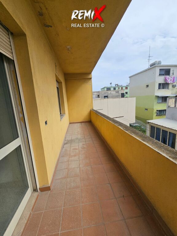 🏢 IMMOBILE MULTIFUNZIONALE IN VENDITA – FRONTE STRADA PRINCIPALE, ALEKSANDËR GOGA, DURRËS