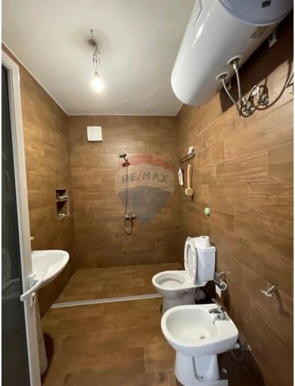Apartment 2+1+2 for sale on Elbasani Street
