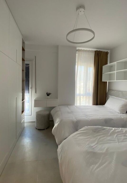 🏡 Shitet Apartament 2+1+2 – Rruga e Durrësit