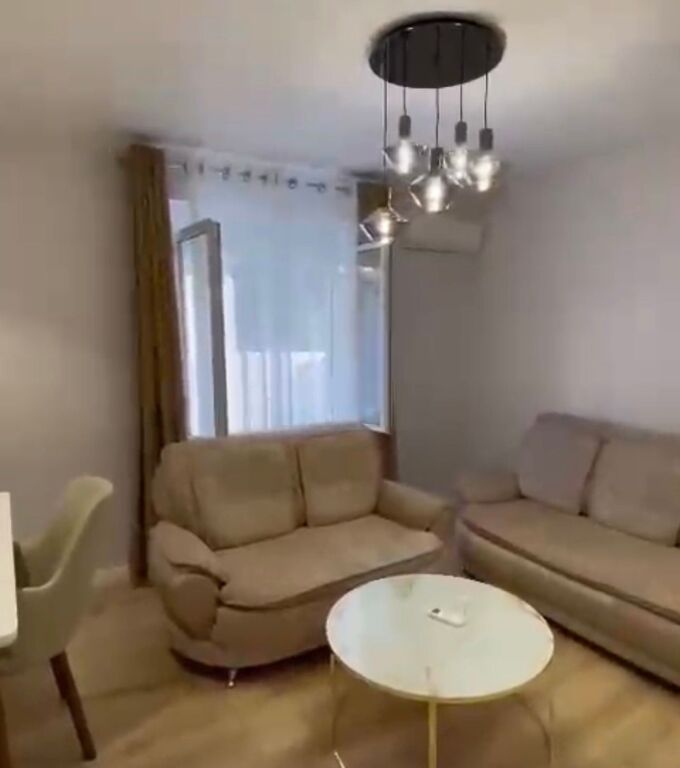 Casa privata in affitto in Via Kavajes!