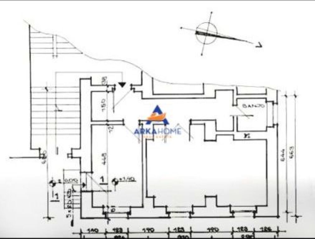 LOCALE COMMERCIALE IN VENDITA 76,16M2 " VICINO AI PANTALONI " 235000 EURO
