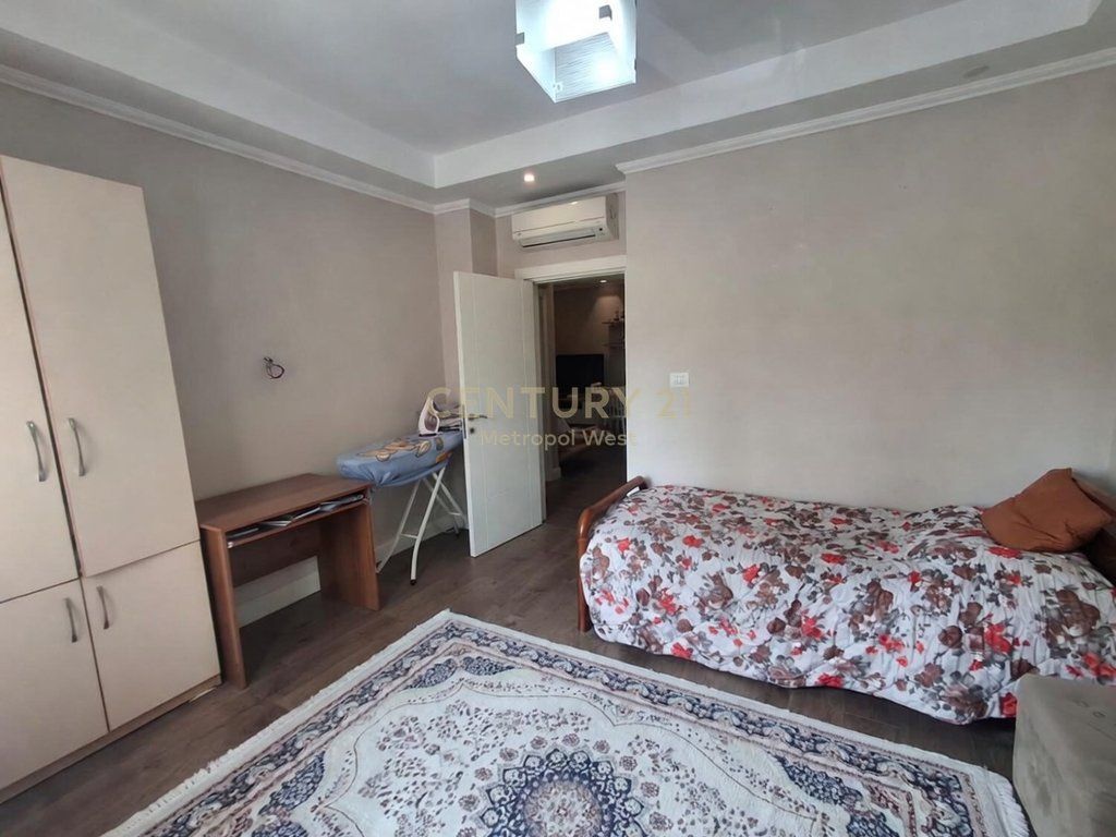 Affittasi appartamento 2+1+balcone – vicino alla Scuola di Balletto