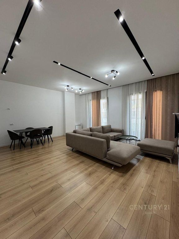 Apartment 2+1+2 for rent at Square 21!!