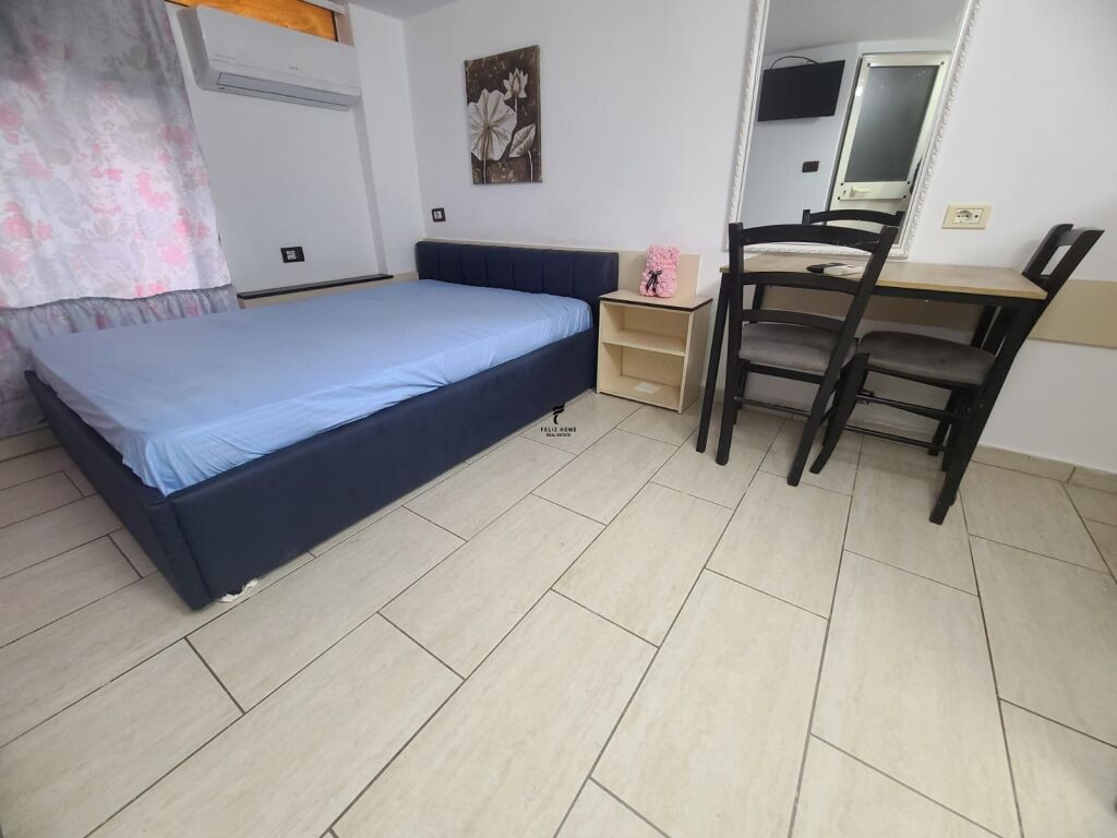 MONOLOCALE IN AFFITTO 40 M2 5 MAGGIO 32.000 LEKE FH-69659