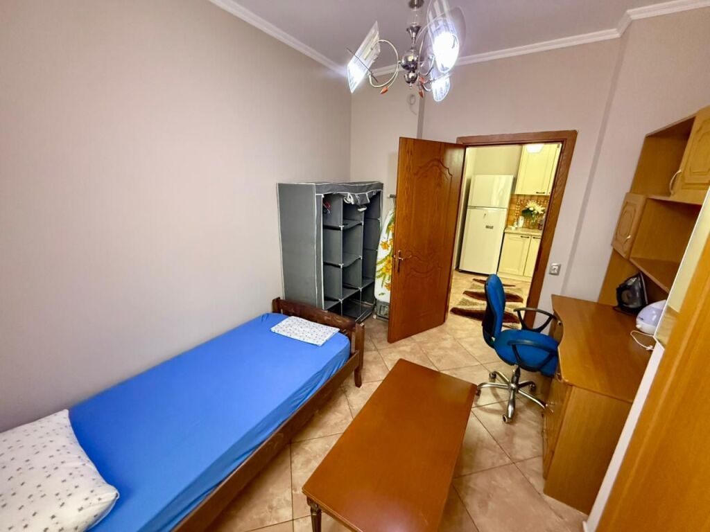 📣 RENT Apartment 2+1+2 With Balcony 📍 "Kavajes" Street, Opposite the Mosque ✨💶 Price 70,000 Leke/Month