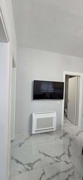 Jepet me qera apartament 2+1 Liqeni i Thate