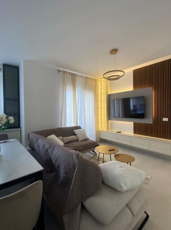 🏡 Shitet Apartament 2+1+2 – Rruga e Durrësit