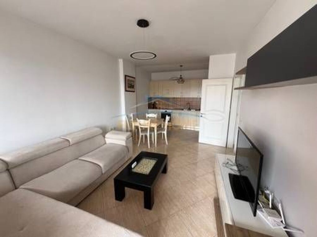Shitet, Apartament 2+1,Misto Mame