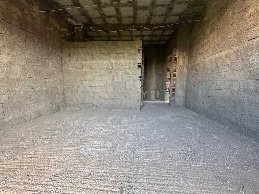 Villa a 2 piani in vendita a Shkozet 235.000 Euro