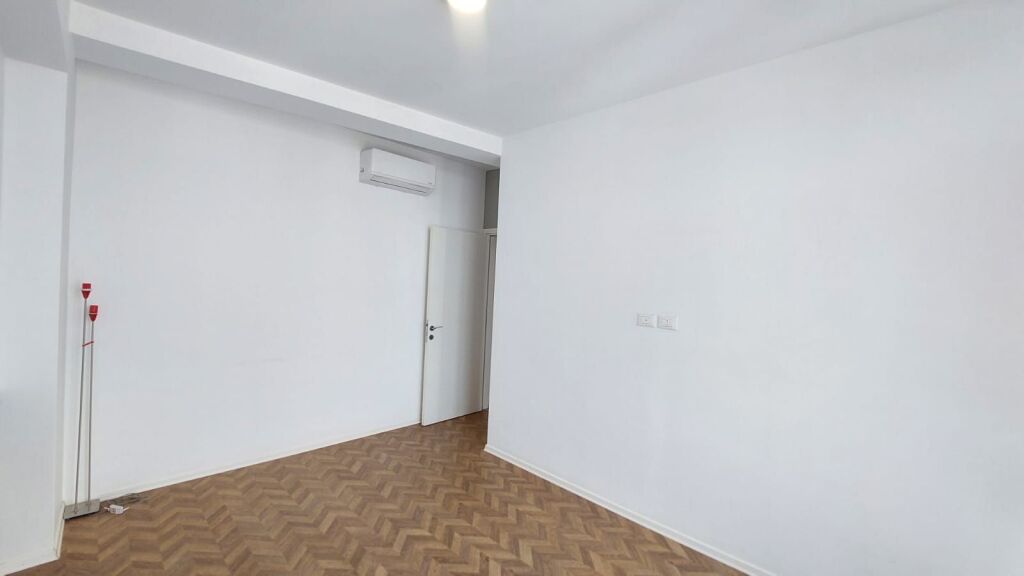 Ufficio in affitto 90 m2 a Kika 2