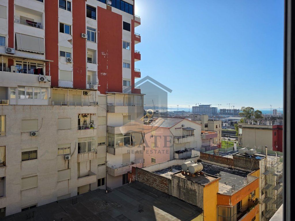 Affittasi, Appartamento 2+1, UKD, Durazzo