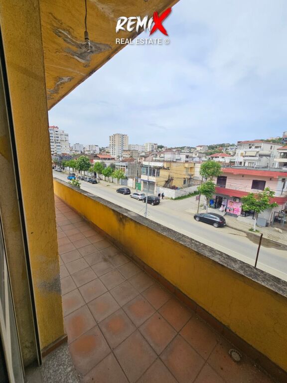 🏢 IMMOBILE MULTIFUNZIONALE IN VENDITA – FRONTE STRADA PRINCIPALE, ALEKSANDËR GOGA, DURRËS