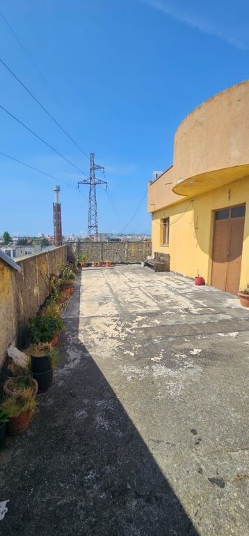 VENDESI 3 PIANI +CANTINA IN VENDITA SHKOZET STRADA PRINCIPALE