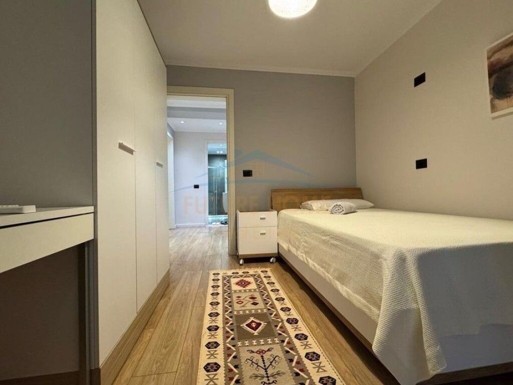 In vendita, Appartamento 2+1, Via Mine Peza, Tirana.