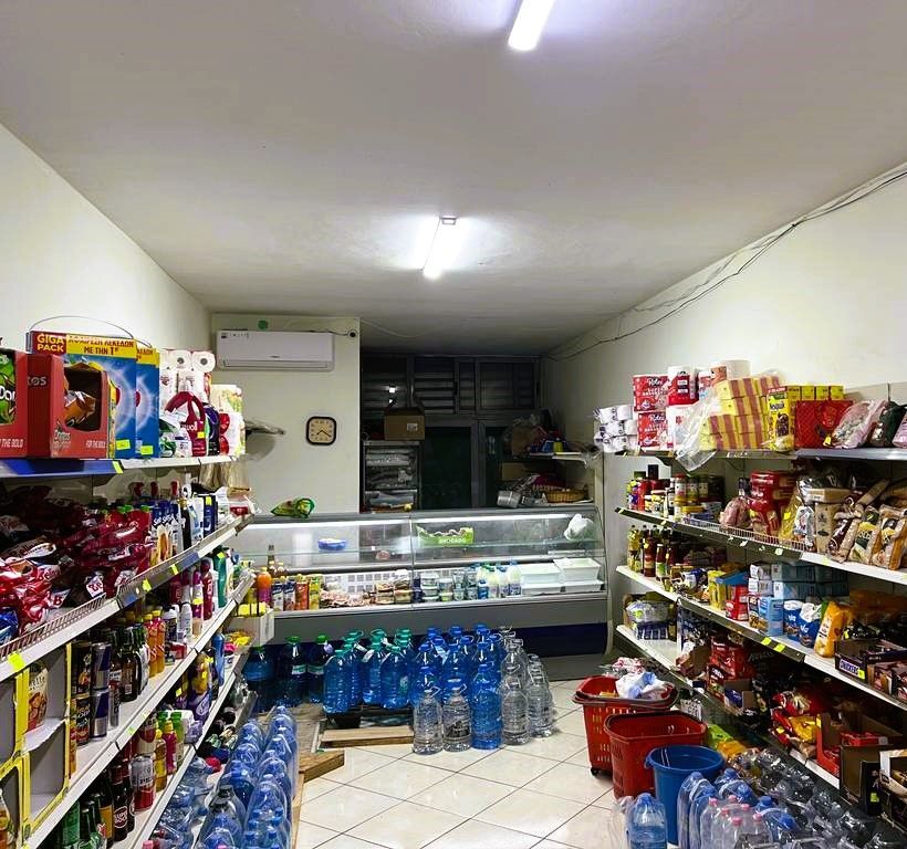 Locale commerciale in vendita presso il Comune di Parigi