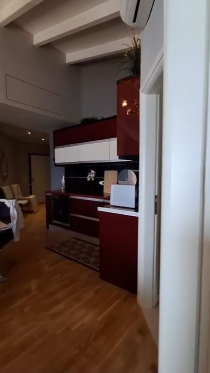 SHITET APARTAMENT 2+1+VERAND ME PAMJE NGA DETI NE SARANDE