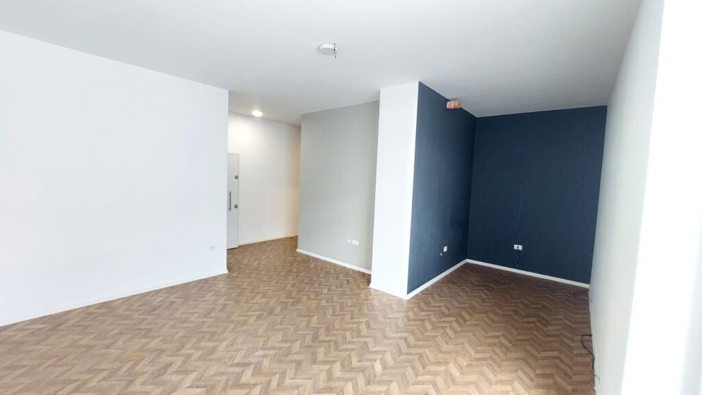 Ufficio in affitto 90 m2 a Kika 2