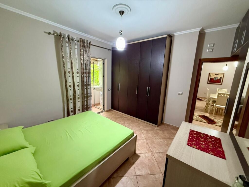 📣 RENT Apartment 2+1+2 With Balcony 📍 "Kavajes" Street, Opposite the Mosque ✨💶 Price 70,000 Leke/Month