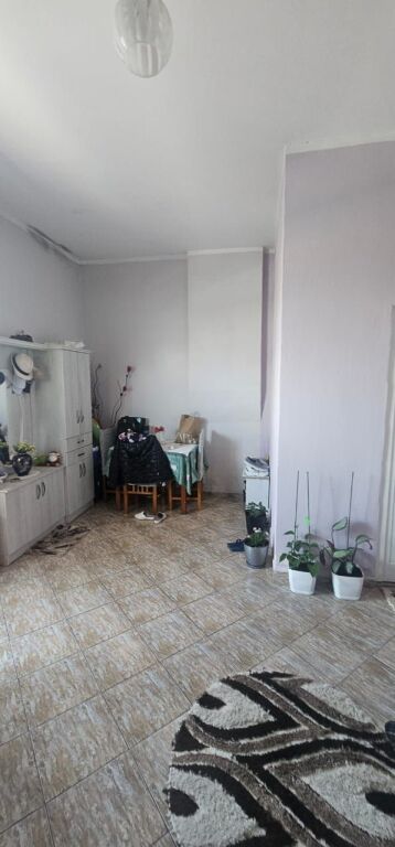 VENDESI 3 PIANI +CANTINA IN VENDITA SHKOZET STRADA PRINCIPALE
