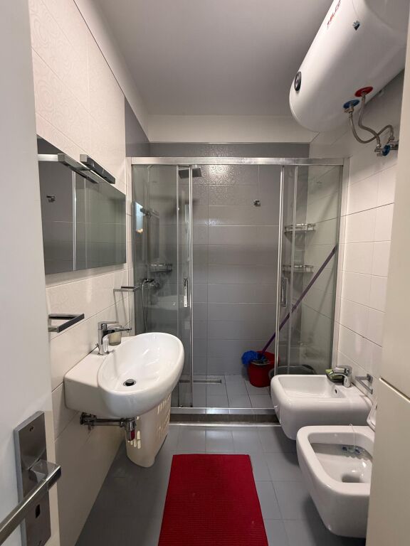 Apartament 2+1 për qira Kompleksi Kontakt 21 dhjetori !