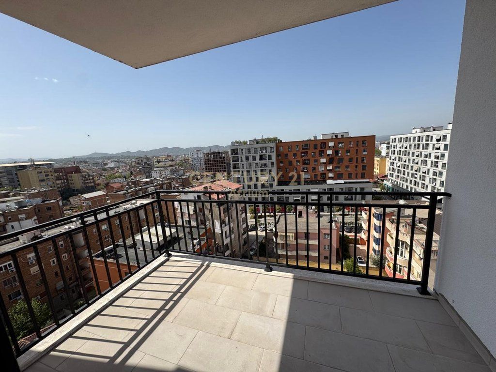 🏙️ APPARTAMENTO IN VENDITA CON VISTA FANTASTICA DI TIRANA 2+1+2 BAGNI+ 2 BALCONI NEL COMPLESSO MIRABELLA NEL QUARTIERE 'VARRI BAMI'