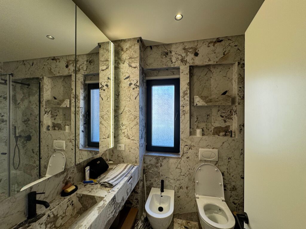 🏡 Appartamento 1+1 in affitto presso Oasis Residence, Astir💰 Prezzo: 70.000 leke / mese